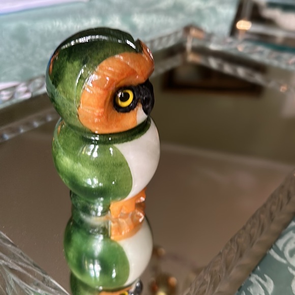 Adorable Owl Alabaster Paper Weight - Picture 5 of 8